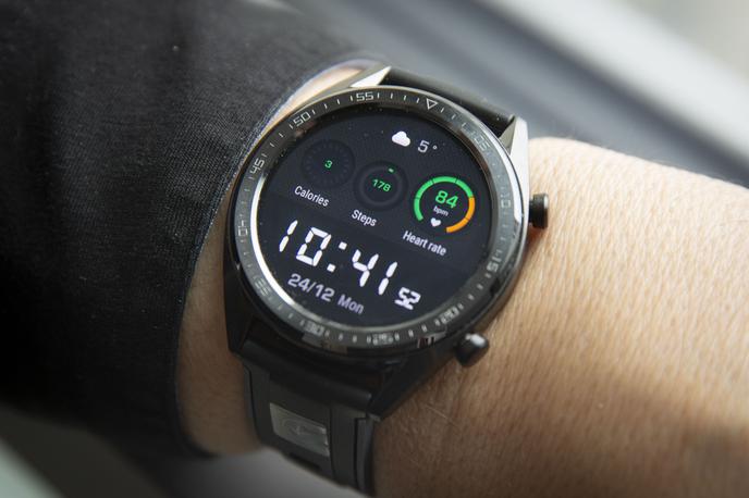 Huawei Watch GT | Poldrugo leto po predstavitvi pametne ure Huawei Watch 2 so predstavili po zasnovi nekoliko drugačno pametno uro Huawei Watch GT. | Foto Bojan Puhek