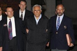 Strauss-Kahn izpuščen iz hišnega pripora