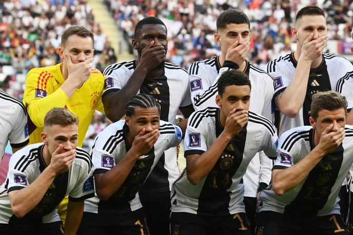 Katar 2022: Nemčija : Japonska | Pri Fifi so se odločili, da Nemcev ne bodo kaznovali zaradi geste pred tekmo.  | Foto Reuters