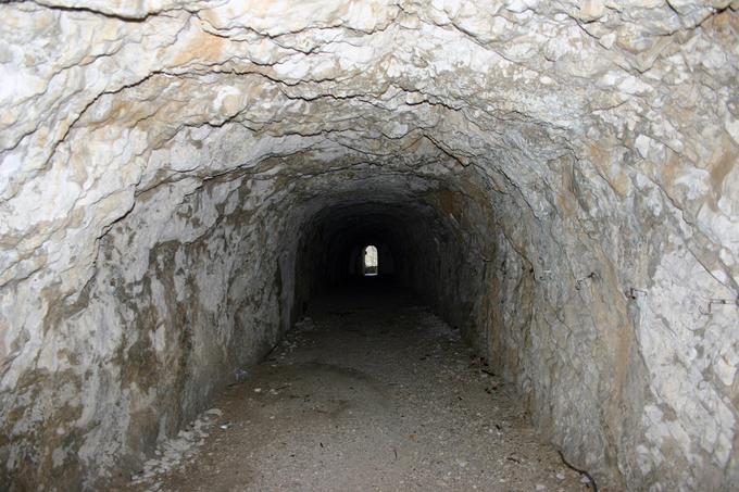 Tunel iz prve svetovne vojne blizu trdnjave Kluže. Foto: Getty Images | Foto: 