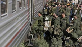 Rusija se pripravlja na mobilizacijo 400 tisoč vojakov