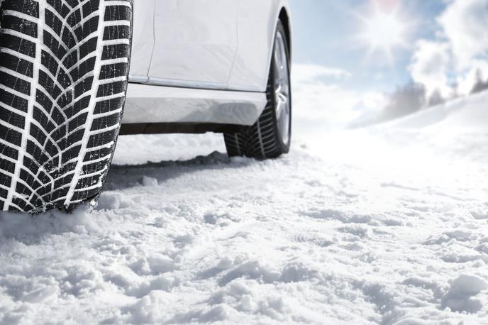 Zima gume zimske | Za avtomobil so ravno tako pomembne, kot so za noge pomembni čevlji. Izbirati bi jih morali na podlagi temperature, podlage in načina vožnje. Pa jih? | Foto Goodyear