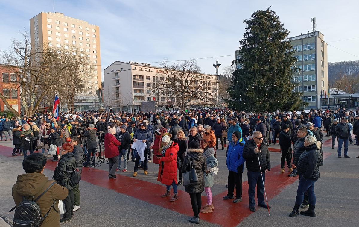 protest v Velenju | Ljudska iniciativa Velenje je že konec januarja zaradi visokih cen ogrevanja pripravila protest. | Foto STA