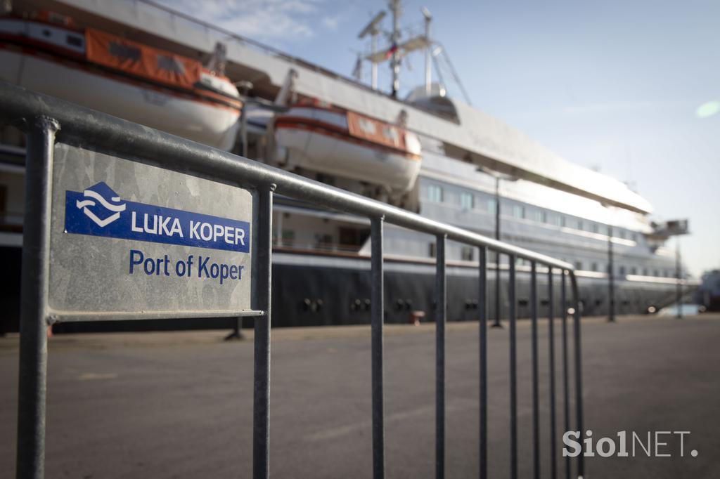 Prihod potniške ladje Sea Dream II v pristanišče Koper.