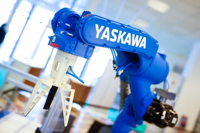 Zagon poskusne proizvodnje v tovarni Yaskawa v Kočevju, ki bo izdelovala sedem različnih tipov robotov, pričakujejo januarja prihodnje leto. | Foto: STA ,