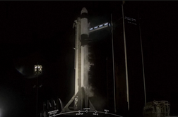 Space X na prvi vesoljski turistični polet #video