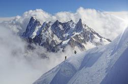 Ledenik na Mont Blancu bi se lahko odlomil, evakuirali gorske koče