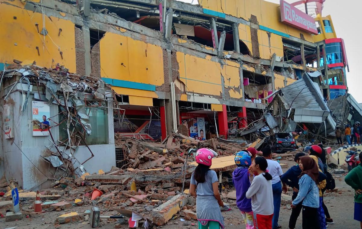 Sulavezi, cunami, potres | Mesto Palu je povsem porušeno. | Foto Reuters