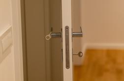 Kako izbrati prave kljuke za vrata in pohištvene ročaje?
