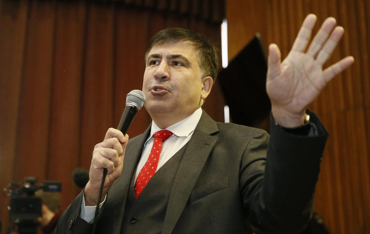 Mihail Sakašvili | 54-letnega Sakašvilija, ki je bil predsednik Gruzije med letoma 2004 in 2013, so zaradi zlorabe položaja aretirali 1. oktobra lani, kmalu po tem, ko se je iz izgnanstva v Ukrajini skrivaj vrnil v Gruzijo. | Foto Reuters