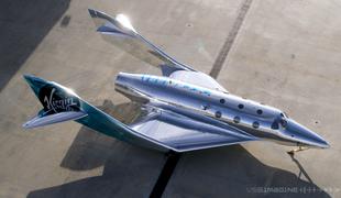 Richard Branson predstavil novo generacijo vesoljske ladje za turiste #video