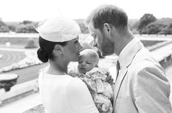 Harry in Meghan objavila fotografijo s krsta svojega sina Archieja #foto #video