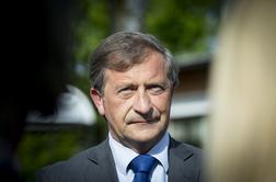 Karl Erjavec  zaradi Melanie Trump pričakuje lažjo dostopnost, ne pa odpustkov