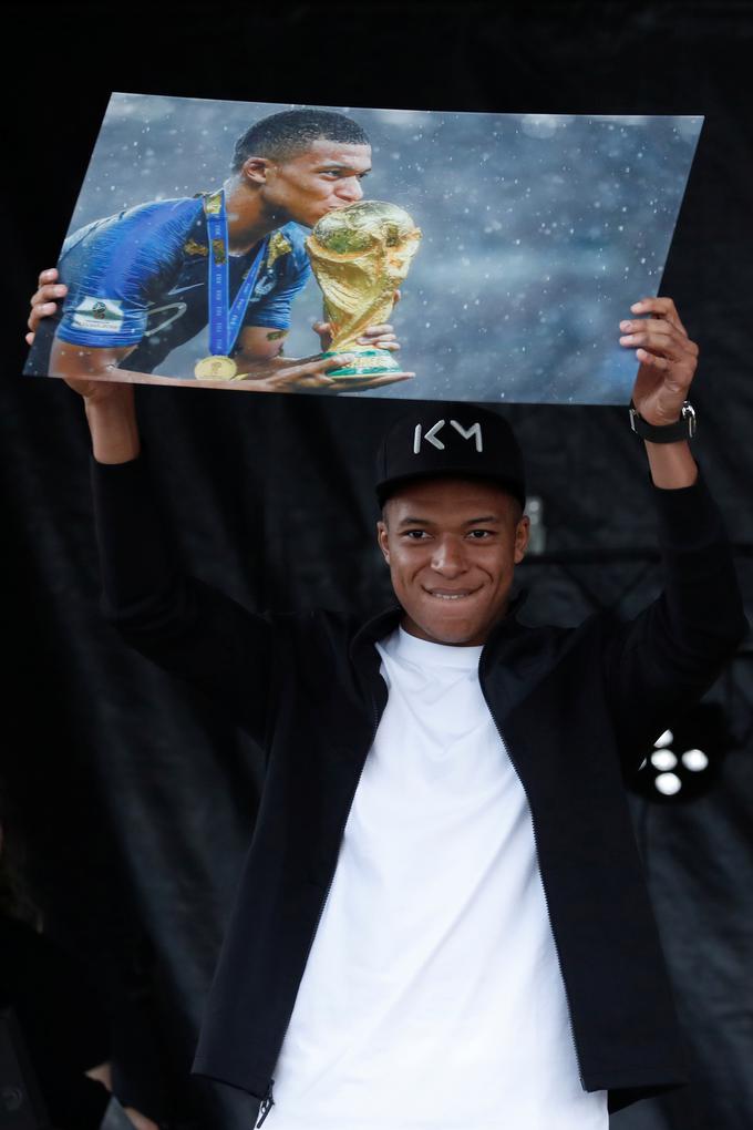 Francoski as Kylain Mbappe je leta 2018 pomagal Franciji tudi do naslova svetovnega prvaka. | Foto: Reuters