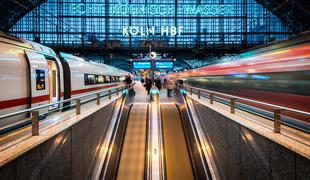 Novost v Nemčiji: enotna vozovnica za ves promet