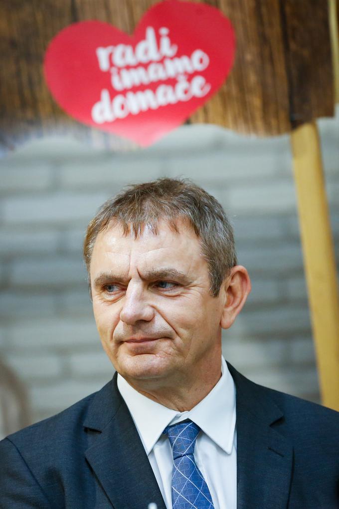 Peter Vrisk, prvi med zadružniki in predsednik nadzornega sveta DBS | Foto: STA ,