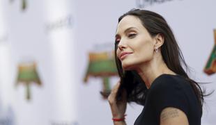 Služba Angeline Jolie je "smešno lahka"