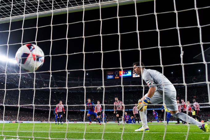 Vratar Athletica je bil ob strelu Messija z zmago Barcelone s 3:1 nemočen. | Foto: Guliverimage/Getty Images