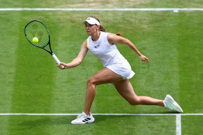Kaja Juvan Heather Watson Wimbledon | Kaja Juvan je na WTA lestvici pridobila dve mesti. | Foto Reuters