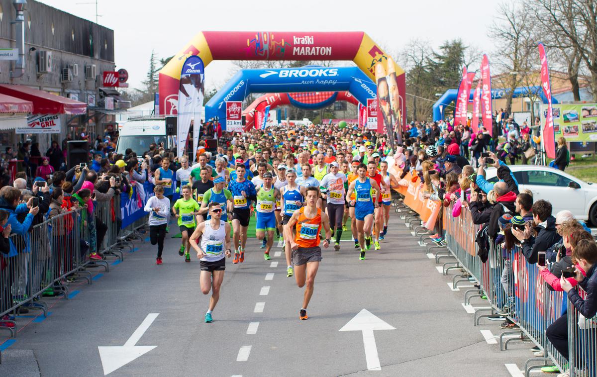 Mali kraški maraton štart | Foto Peter Kastelic