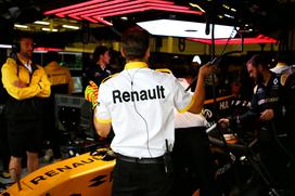 Renault sport F1 team - garaža