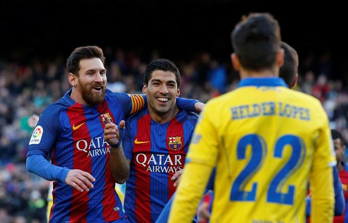 Luis Suarez je zabil dva gola, Lionel Messi enega. Zdaj sta skupaj izenačena na vrhu lestvice strelcev.  | Foto: Reuters