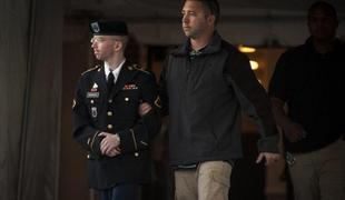 Manning kriv za vohunjenje, a ne za pomoč sovražniku