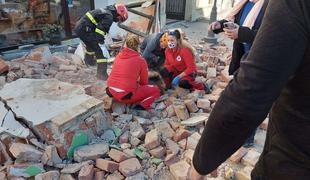 Potres na Hrvaškem, umrlo sedem ljudi, med njimi otrok #video