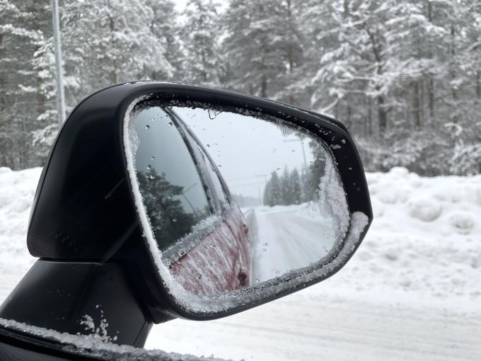 Zasnežene ceste so visoko v Skandinaviji pozimi realnost. | Foto: Gregor Pavšič