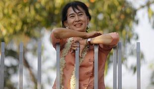 Seja mjanmarskega parlamenta brez Aung San Suu Kyi