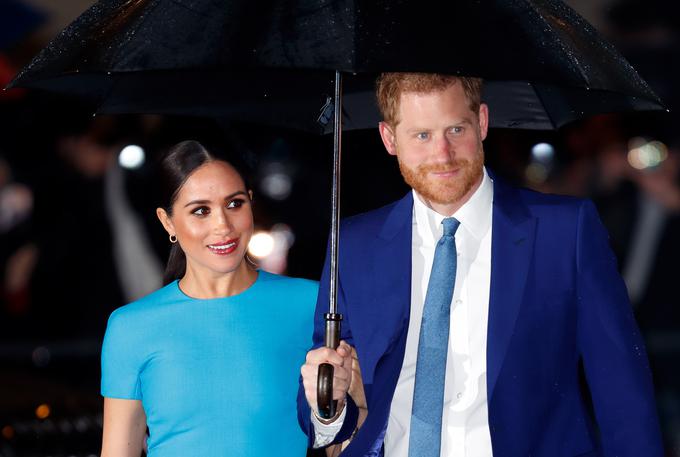 Harry in Meghan bosta kraljeve dolžnosti opustila predvsem zaradi britanskih tabloidov in njihovega pritiska na njuno življenje. | Foto: Getty Images