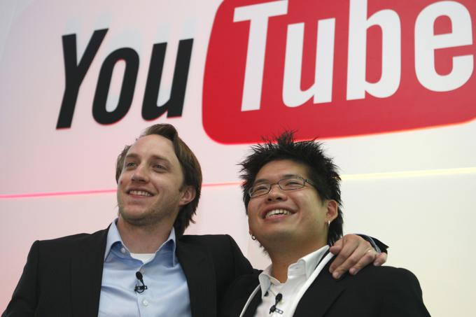 YouTube sta leta 2005 ustanovila Chad Hurley in Stephen Chen. Leto pozneje ga je za, glede na to, kako velik je YouTube danes, relativno ugodne 1,65 milijarde ameriških dolarjev kupil Google. Upoštevajoč inflacijo to danes znaša 1,91 milijarde evrov.  | Foto: Reuters