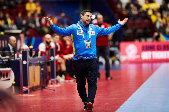 Slovenija Madžarska rokomet | Ljubomir Vranješ po prvem porazu ni delal drame, napak je bilo preveč, a še vedno ima Slovenija lepe možnosti za uvrstitev na olimpijske kvalifikacije. | Foto Reuters