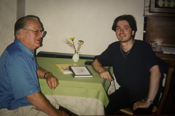 Prvi intervju s Slavkom Avsneikom je Jercog opravil leta 2000 ob robu festivala narodno-zabavne glasbe v Števerjanu. | Foto: Ana Kovač