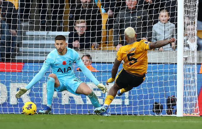 Mario Lemina je zadel za tri točke Wolverhamptona. | Foto: Reuters
