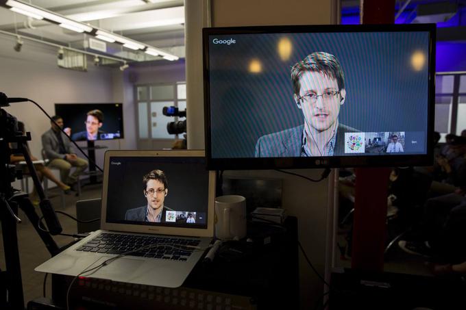 Da bi se žvižgač v prihodnosti javno razgalil, je malo verjetno, meni Obermayer. Na grbi bo imel precej več kot le gnev ZDA, ki si ga je nakopal Edward Snowden in politično zatočišče zato poiskal v Rusiji.  | Foto: Reuters