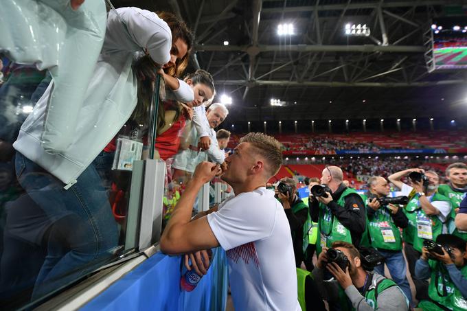 Angleški nogometaš Jamie Vardy se je poškodoval na tekmi osmine finala proti Kolumbiji. | Foto: Getty Images