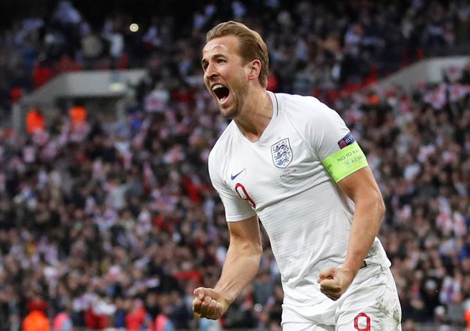Harry Kane je v 85. minuti priigral zmago Angliji (2:1) in pahnil Hrvaško v ligo B. | Foto: Reuters