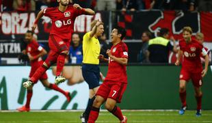 Bayern nemočen pri Bayerju, Slovenci do točke