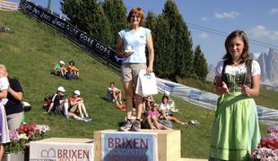 70-letna Slovenka Jungfrau maraton pretekla z mavcem na roki