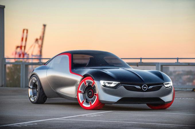 Opel bo v Ljubljano pripeljal študijo concept GT, ki smo jo prvič videli lani v Ženevi. | Foto: Opel