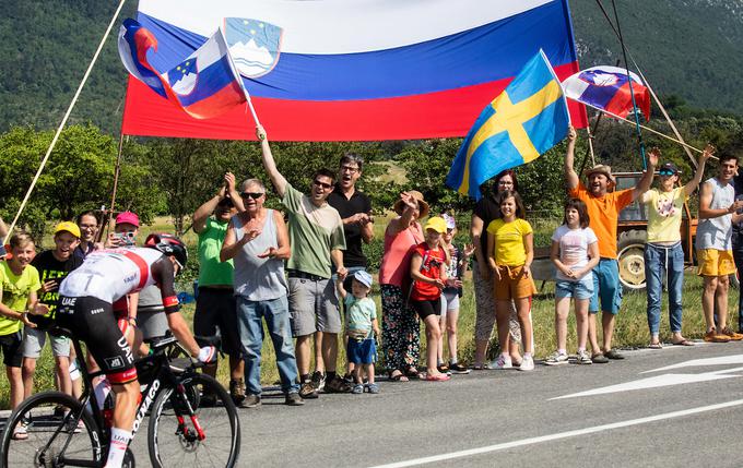 Tadej POgačar navijači Po Sloveniji | Foto: Sportida
