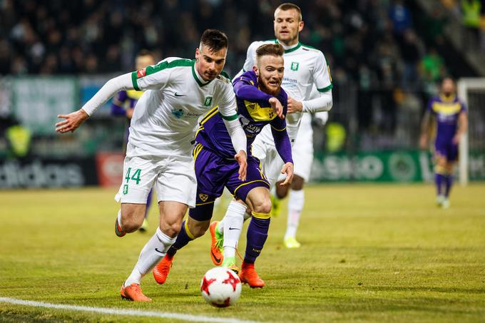 Olimpija je s prenovljeno zasedbo izgubila derbi v Mariboru z 0:1. Zmaje je okrepil Hrvat Dino Štiglec. | Foto: Grega Valančič/Sportida