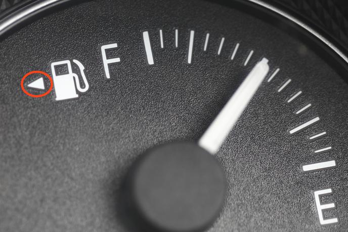 Števec za gorivo | Vam je na avtocesti že kdaj zmanjkalo goriva? | Foto Thinkstock