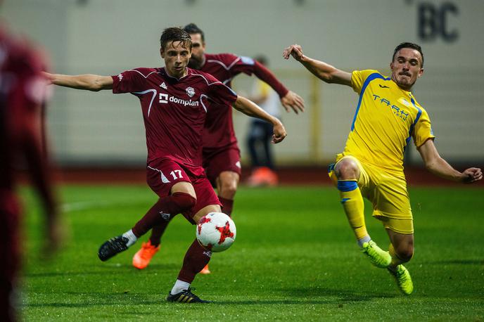 Tilen Mlakar | Kranjčanom je tri točke z golom v 90. minuti prinesel mladi Tilen Mlakar. | Foto Grega Valančič/Sportida