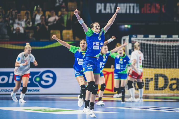 Slovenke so na prvi tekmi pokazale izjemno borbo. Ana Gros je dosegla osem zadetkov. | Foto: Grega Valančič/Sportida