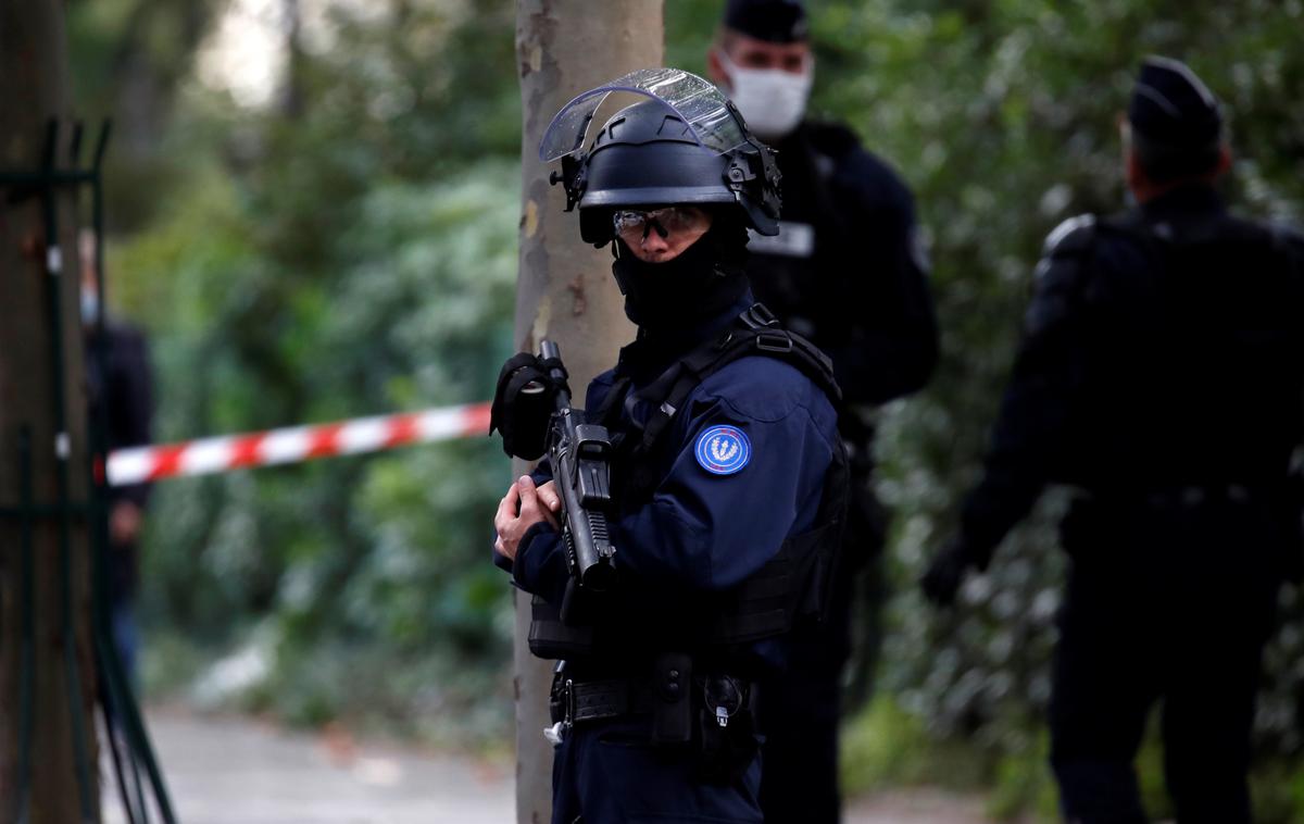 francoska policija pariz francija | Foto Reuters