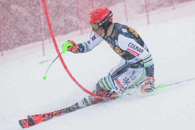 Štefan Hadalin marca na slalomu za pokal Vitranc. | Foto: Matic Klanšek Velej/Sportida
