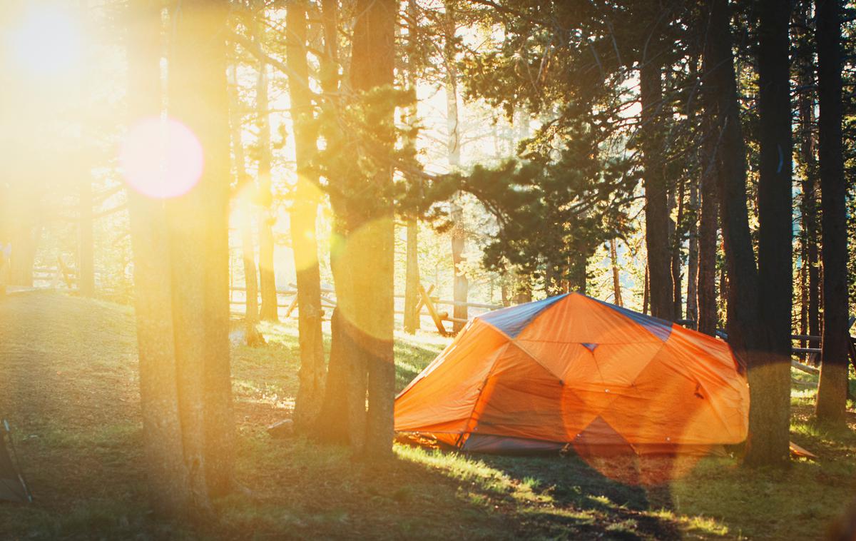 šotor kampiranje | Foto Pexels