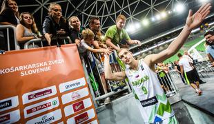 Pred zadnjo tekmo še en košarkar zapustil slovensko reprezentanco